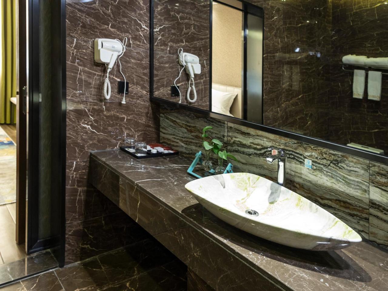 Kardon Hotel Gorgeous Гуанчжоу Экстерьер фото